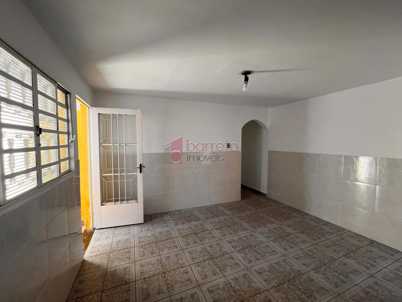 CASA COM EDÍCULA PARA VENDA E LOCAÇÃO NO BAIRRO VILA MARINGÁ – JUNDIAÍ/SP