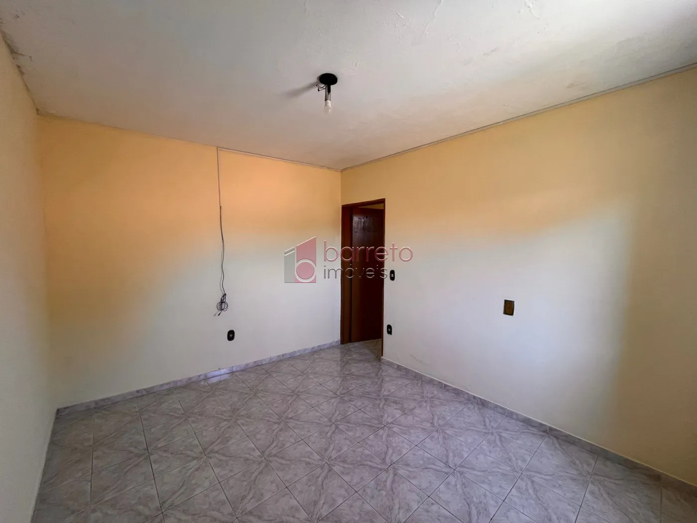 CASA COM EDÍCULA PARA VENDA E LOCAÇÃO NO BAIRRO VILA MARINGÁ – JUNDIAÍ/SP
