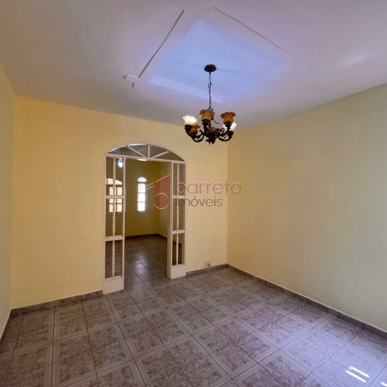 CASA COM EDÍCULA PARA VENDA E LOCAÇÃO NO BAIRRO VILA MARINGÁ – JUNDIAÍ/SP