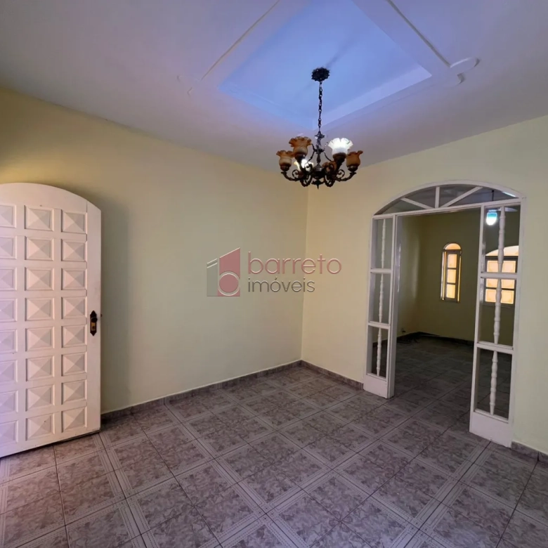 CASA COM EDÍCULA PARA VENDA E LOCAÇÃO NO BAIRRO VILA MARINGÁ – JUNDIAÍ/SP