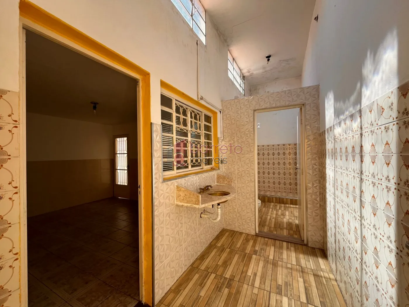 CASA COM EDÍCULA PARA VENDA E LOCAÇÃO NO BAIRRO VILA MARINGÁ – JUNDIAÍ/SP