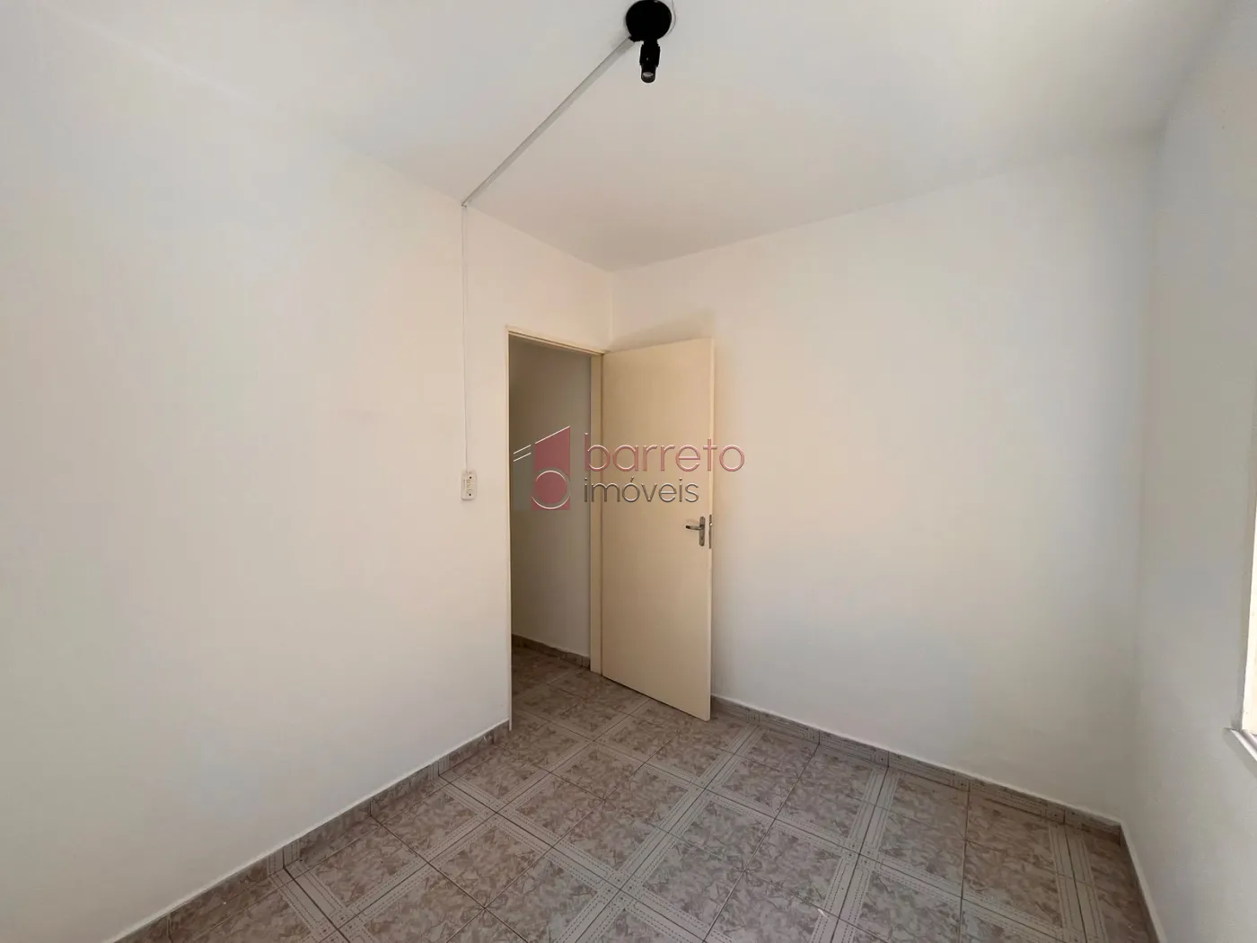 CASA COM EDÍCULA PARA VENDA E LOCAÇÃO NO BAIRRO VILA MARINGÁ – JUNDIAÍ/SP