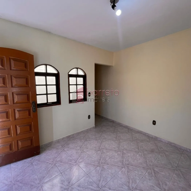 CASA COM EDÍCULA PARA VENDA E LOCAÇÃO NO BAIRRO VILA MARINGÁ – JUNDIAÍ/SP
