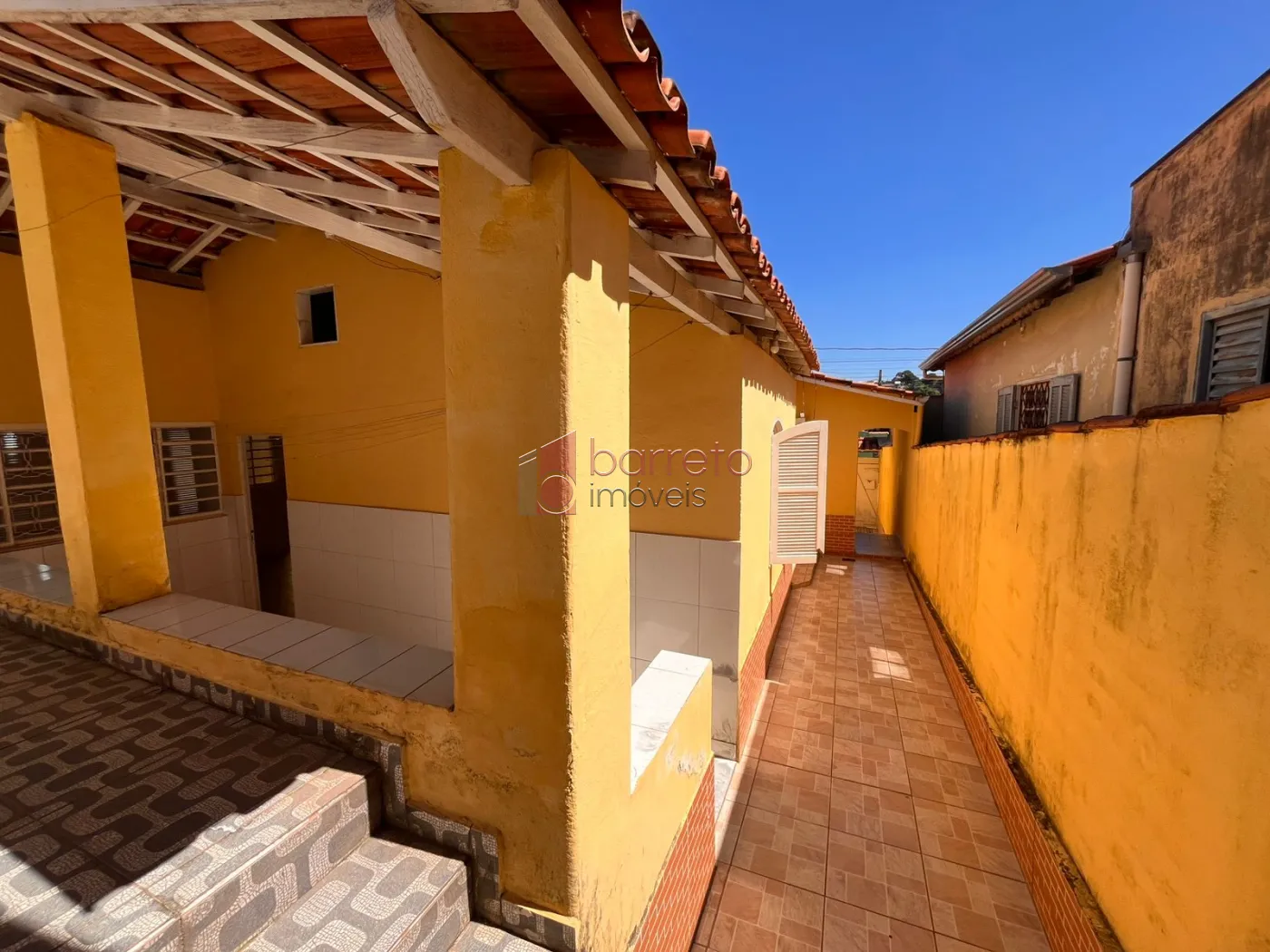 CASA COM EDÍCULA PARA VENDA E LOCAÇÃO NO BAIRRO VILA MARINGÁ – JUNDIAÍ/SP