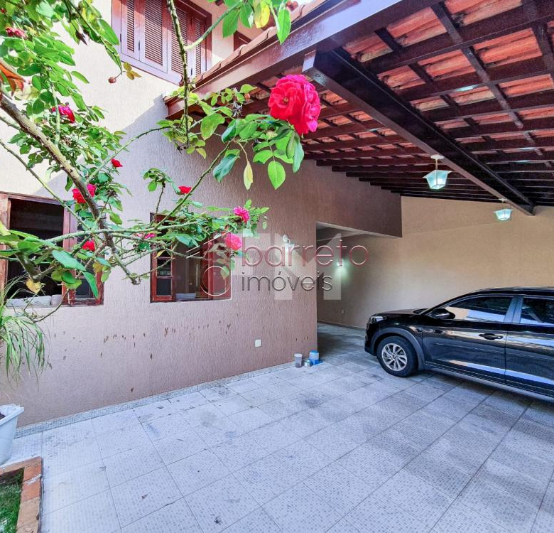 CASA A VENDA NO BAIRRO DO JARDIM PAULISTA, NA CIDADE DE JUNDIAÍ