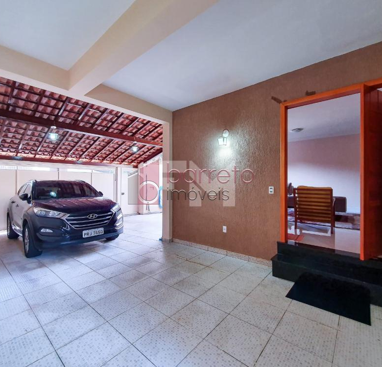 CASA A VENDA NO BAIRRO DO JARDIM PAULISTA, NA CIDADE DE JUNDIAÍ