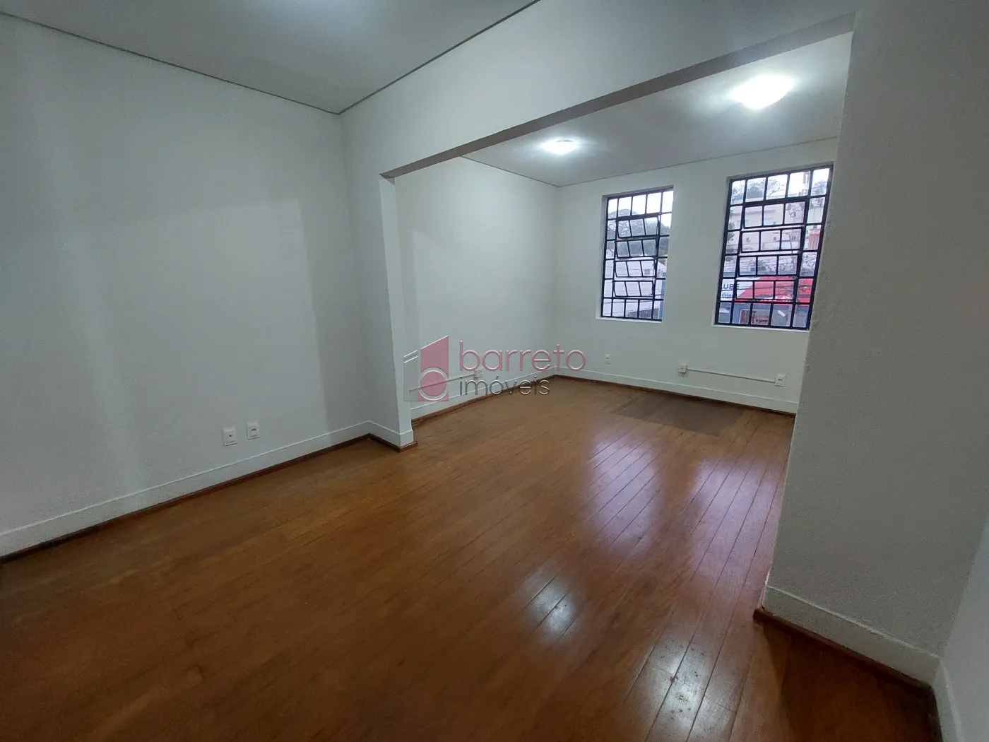 SOBRADO COMERCIAL PARA LOCAÇÃO NO CENTRO – JUNDIAÍ/SP