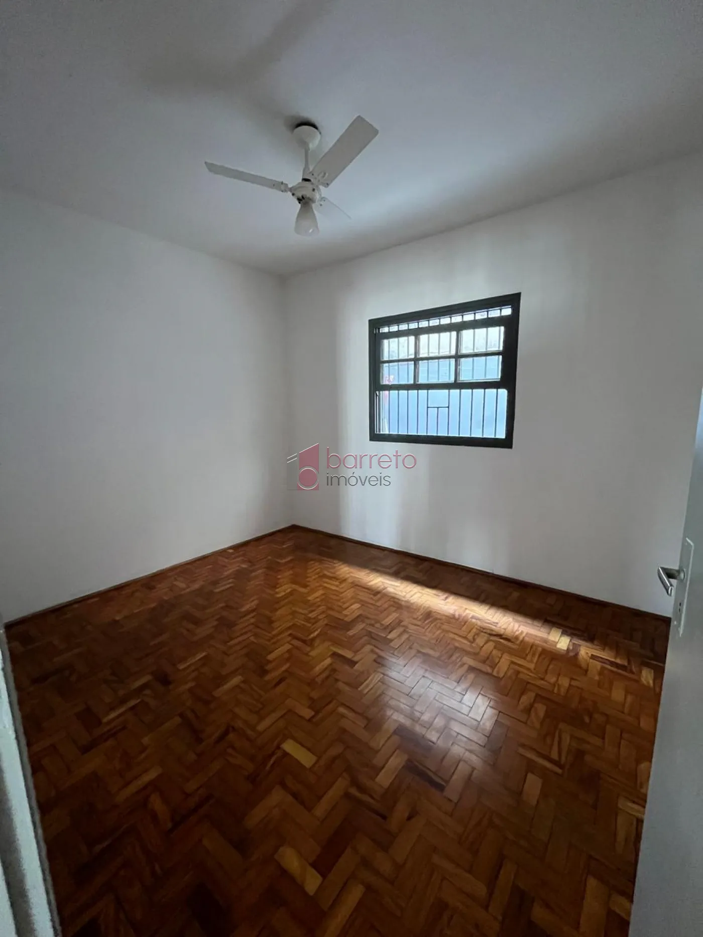 SALÃO COMERCIAL E CASAS PARA VENDA NO BAIRRO HORTOLÂNDIA – JUNDIAÍ/SP