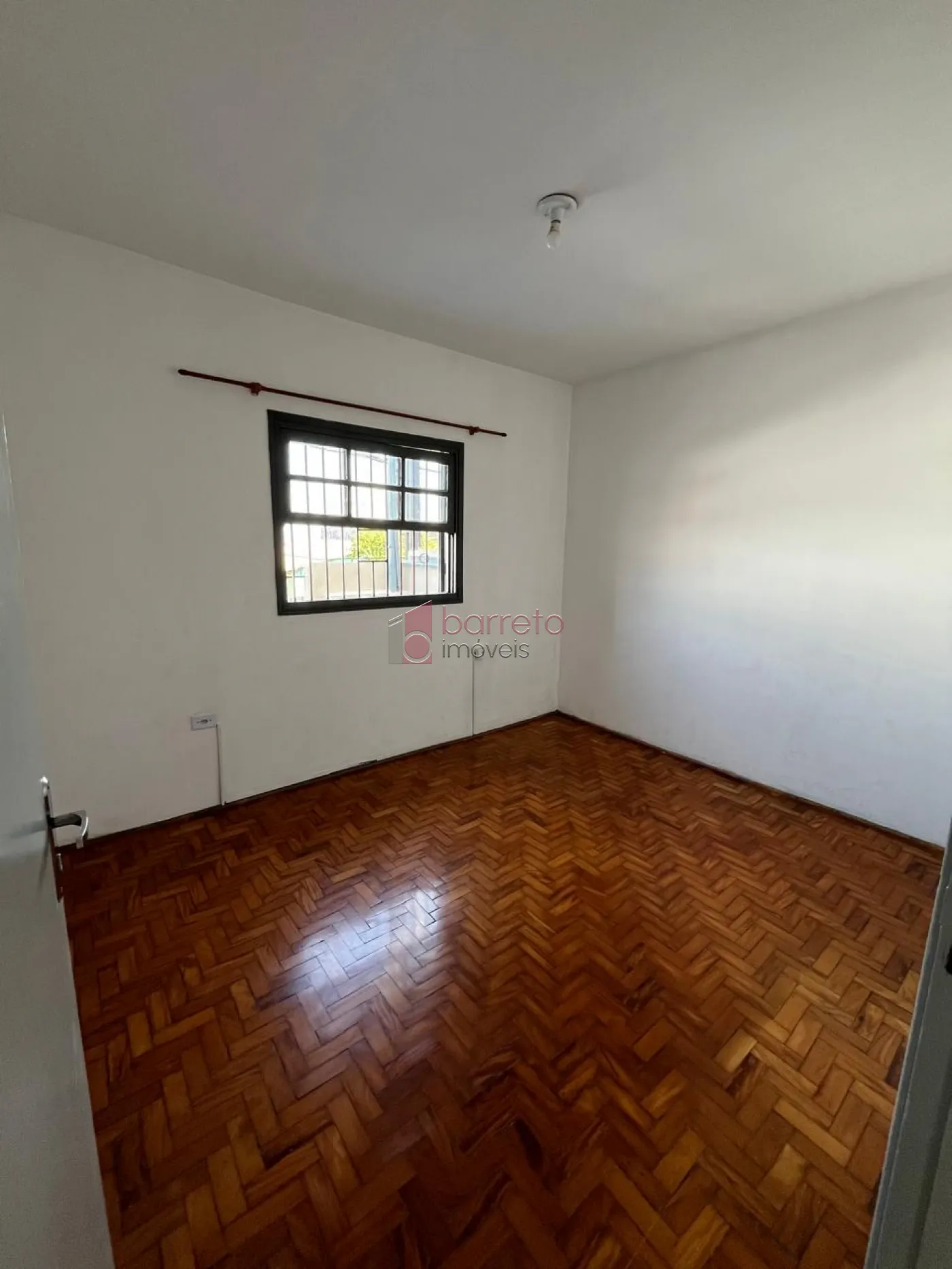 SALÃO COMERCIAL E CASAS PARA VENDA NO BAIRRO HORTOLÂNDIA – JUNDIAÍ/SP