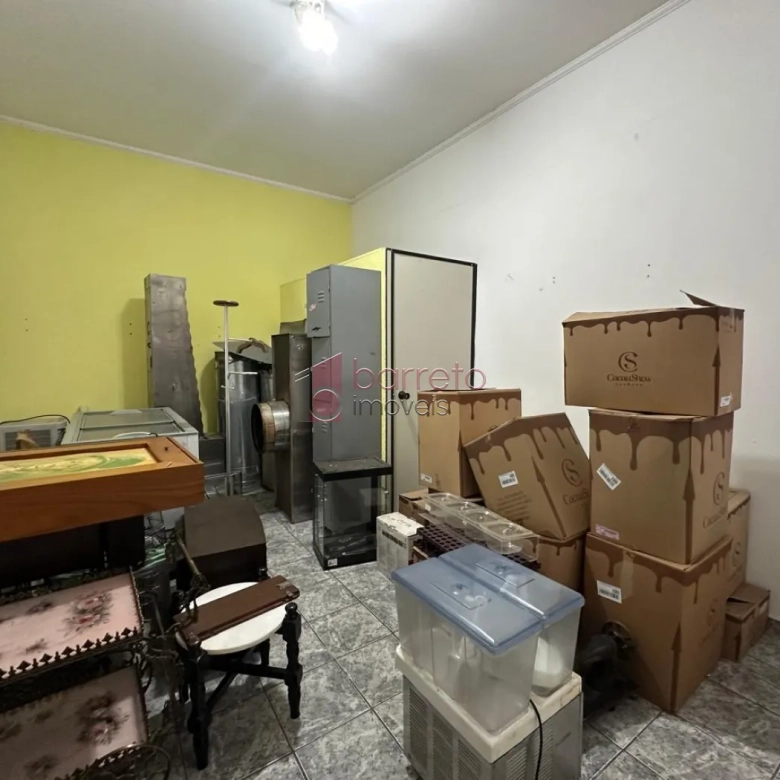 PRÉDIO COMERCIAL COM LOJA + 5 SALAS À VENDA NO CENTRO – JUNDIAÍ/SP