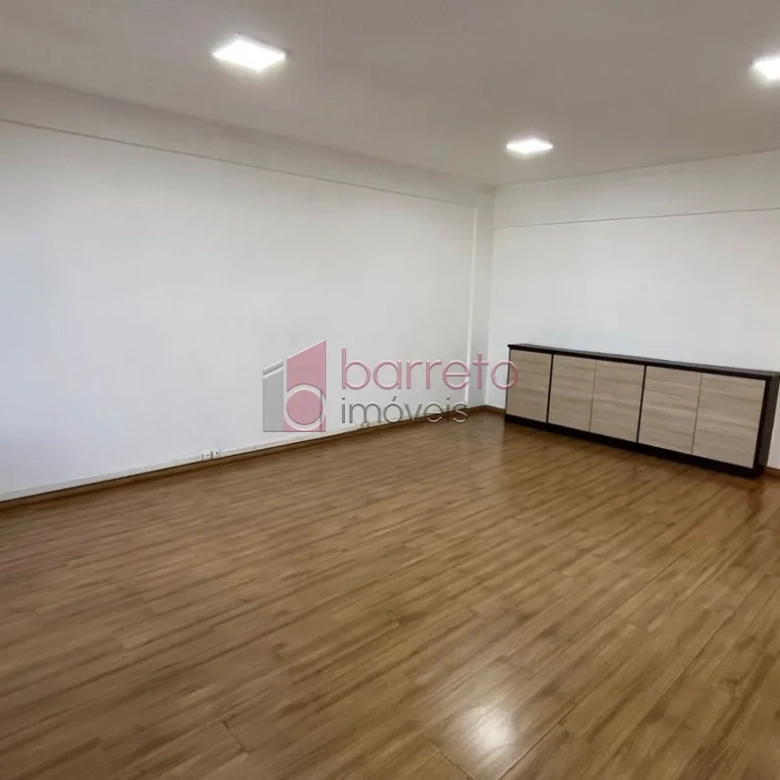 SALA COMERCIAL PARA VENDA E LOCAÇÃO NO EDIFÍCIO SANTA ÂNGELA – JUNDIAÍ/SP