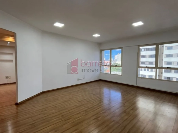 SALA COMERCIAL PARA VENDA E LOCAÇÃO NO EDIFÍCIO SANTA ÂNGELA – JUNDIAÍ/SP