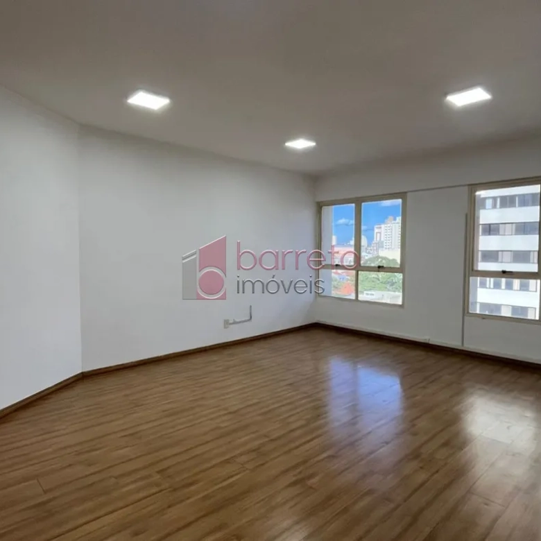 SALA COMERCIAL PARA VENDA E LOCAÇÃO NO EDIFÍCIO SANTA ÂNGELA – JUNDIAÍ/SP