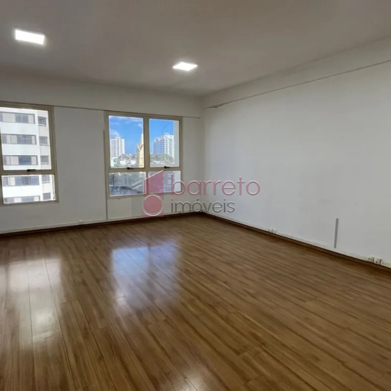 SALA COMERCIAL PARA VENDA E LOCAÇÃO NO EDIFÍCIO SANTA ÂNGELA – JUNDIAÍ/SP