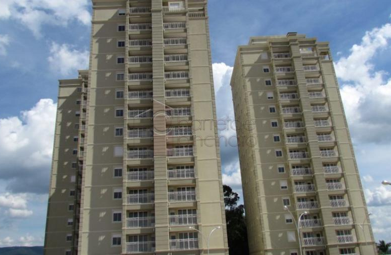 FINA COBERTURA COM VISTA PANORÂMICA À VENDA NO CONDOMÍNIO BOSQUE DOS JURITIS – BAIRRO MEDEIROS – JUNDIAÍ/SP