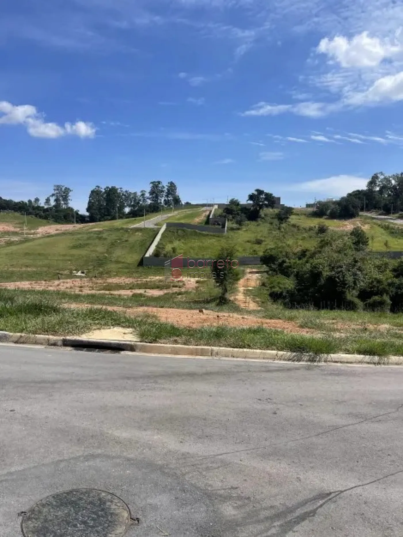 TERRENO À VENDA NO CONDOMÍNIO RESIDENCIAL LAGO AZUL – JUNDIAÍ/SP