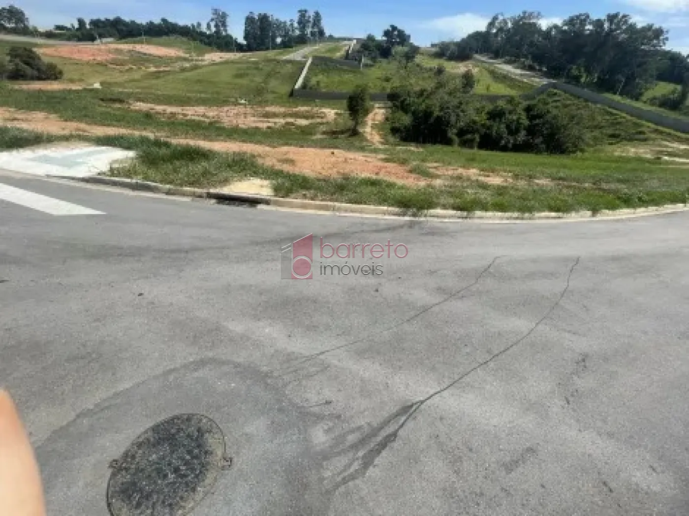TERRENO À VENDA NO CONDOMÍNIO RESIDENCIAL LAGO AZUL – JUNDIAÍ/SP