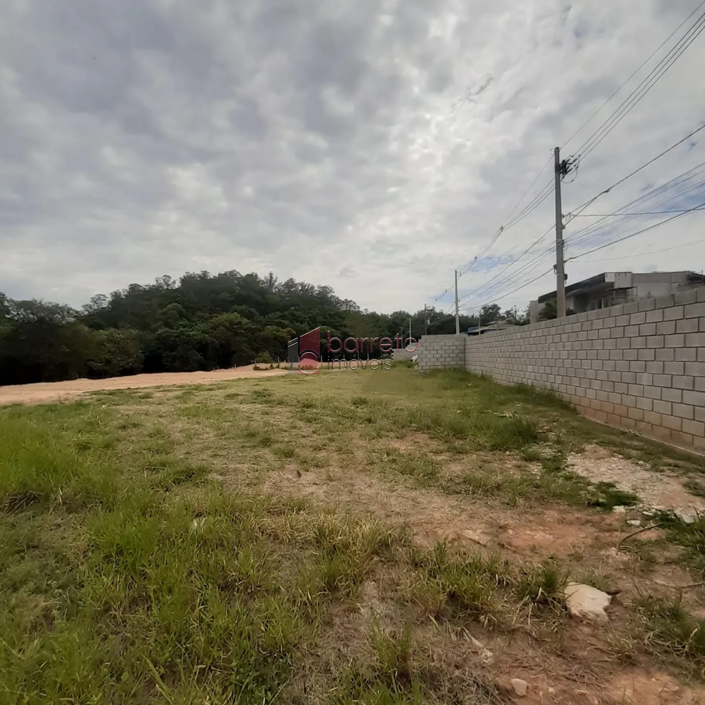 TERRENO À VENDA NO PARQUE CENTENÁRIO, DIVISA COM O HORTO FLORESTAL EM JUNDIAÍ/SP