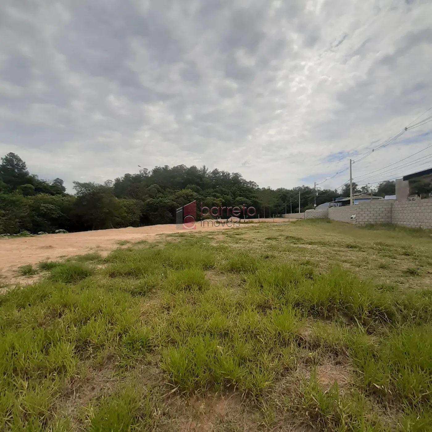 TERRENO À VENDA NO PARQUE CENTENÁRIO, DIVISA COM O HORTO FLORESTAL EM JUNDIAÍ/SP