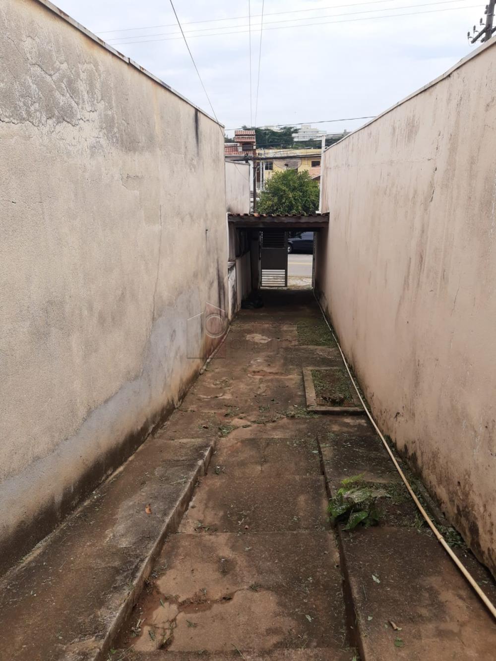 TERRENO COM CASA ANTIGA À VENDA NO JARDIM SANTA TERESA – JUNDIAÍ/SP