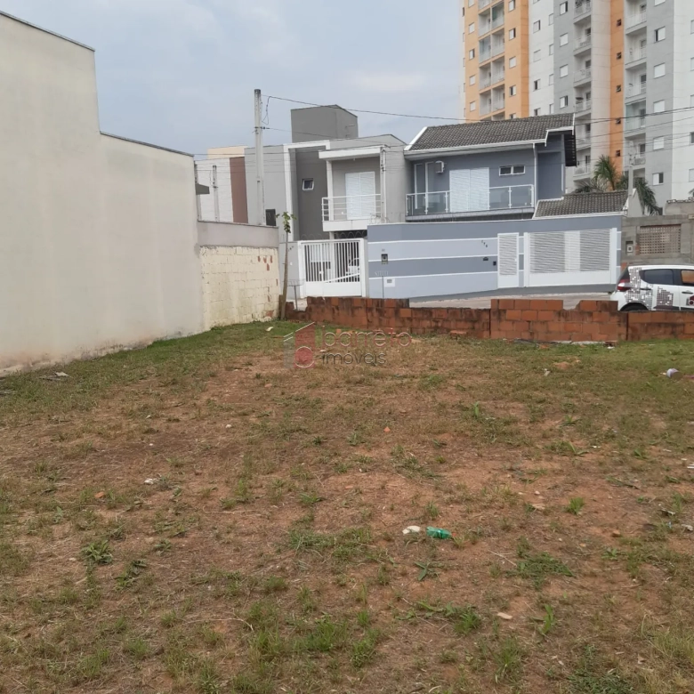 TERRENO À VENDA LOCALIZADO NO BAIRRO RESIDENCIAL SANTA GIOVANA, NA CIDADE DE JUNDIAÍ.