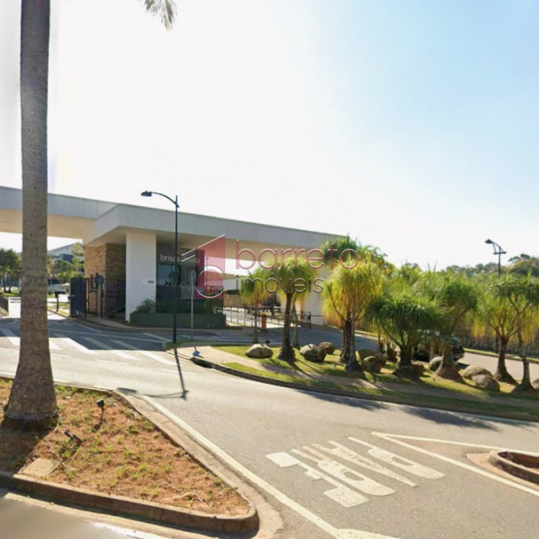 CASA TÉRREA COM MEZANINO MOBILIADA À VENDA – 03 QUARTOS – BRISAS DA MATA – JUNDIAÍ/SP