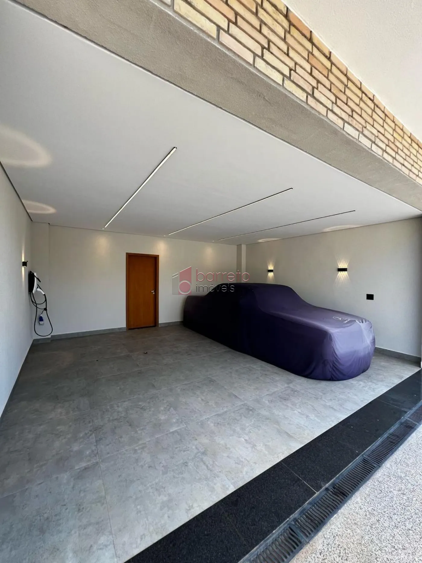 CASA À VENDA NO CONDOMÍNIO SERRA AZUL – ITUPEVA/SP