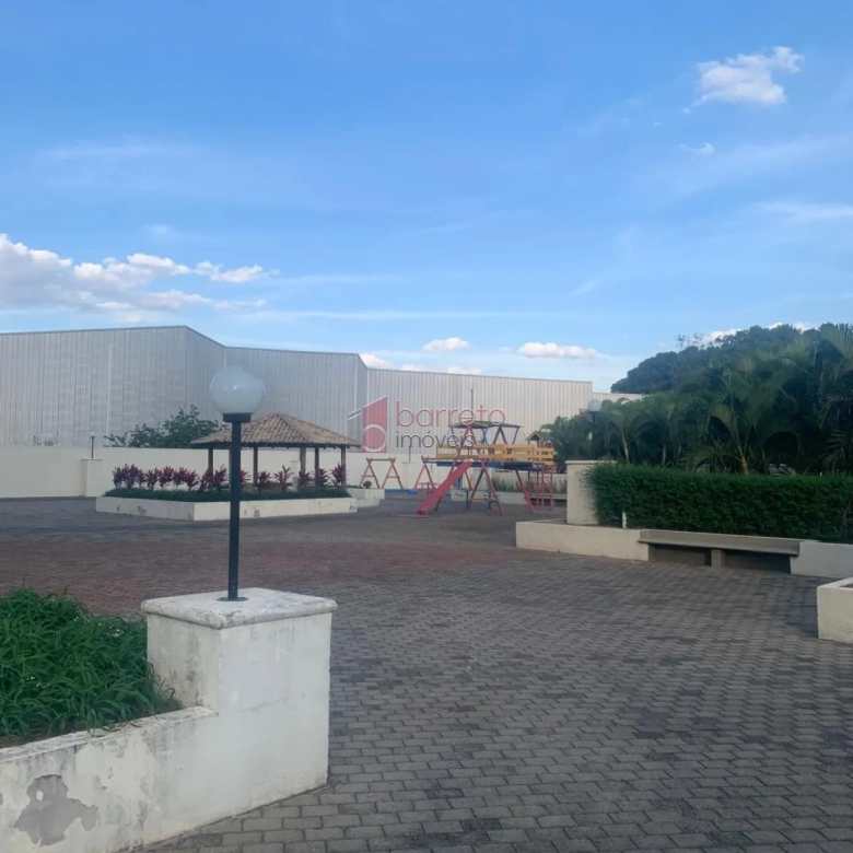 APARTAMENTO À VENDA NO CONDOMÍNIO SÃO FRANCISCO DE ASSIS NO BAIRRO DO RETIRO EM JUNDIAÍ/SP