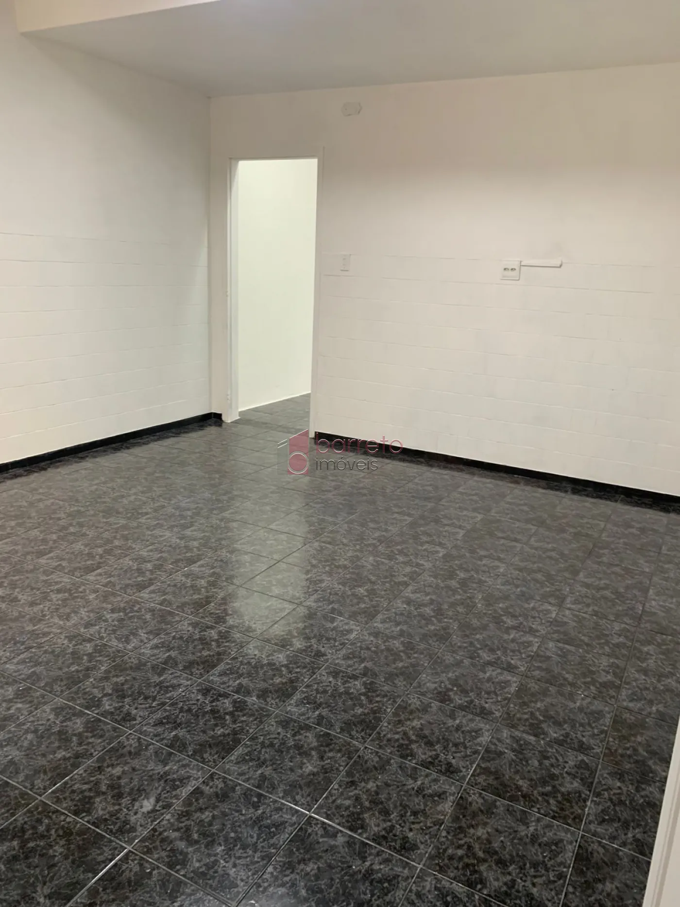 SALA COMERCIAL PARA LOCAÇÃO NO BAIRRO VILA BOAVENTURA – JUNDIAÍ/SP