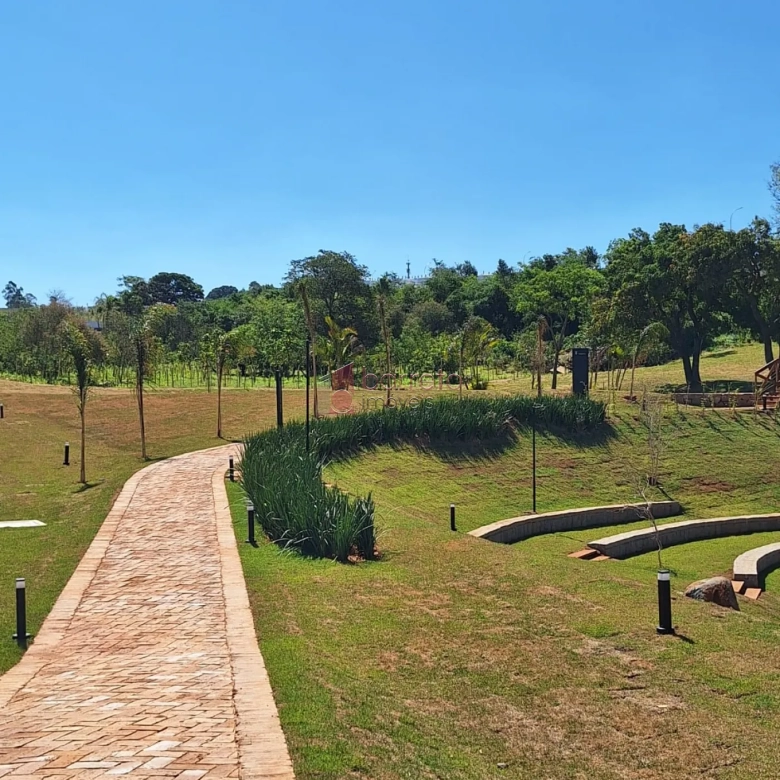 TERRENO DE ESQUINA PARA VENDA NO CONDOMÍNIO APPLAUSI VILLAGGIO ENGORDADOURO – JUNDIAÍ/SP