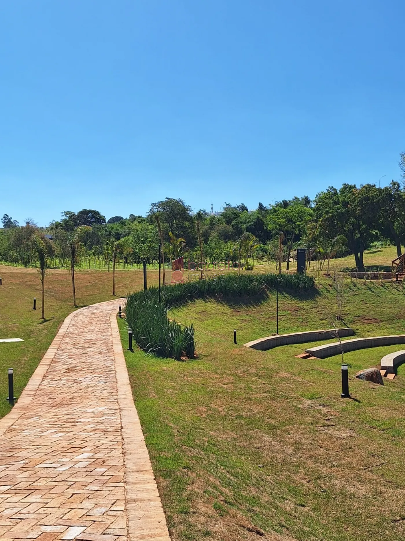 TERRENO DE ESQUINA PARA VENDA NO CONDOMÍNIO APPLAUSI VILLAGGIO ENGORDADOURO – JUNDIAÍ/SP