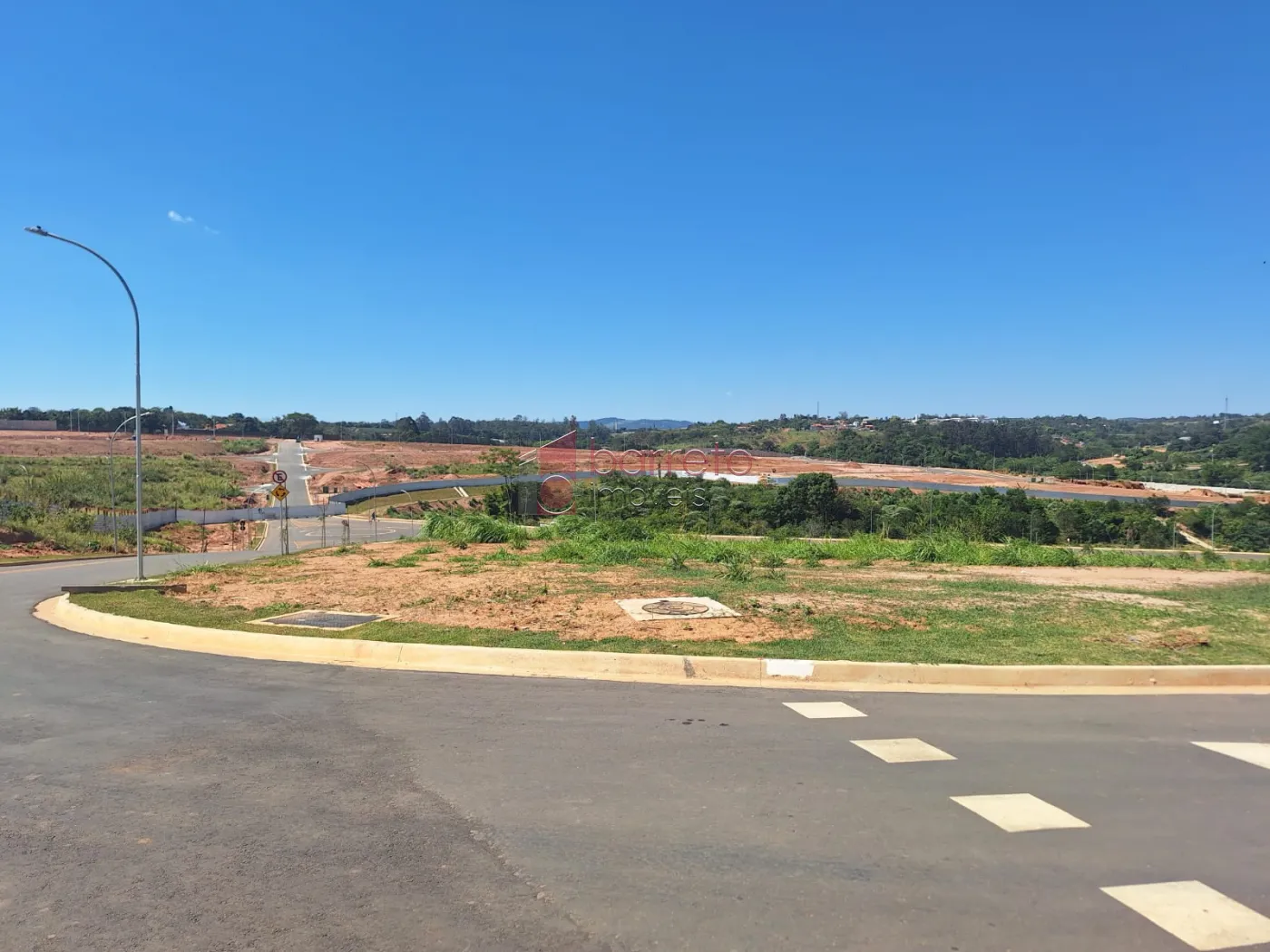 TERRENO DE ESQUINA PARA VENDA NO CONDOMÍNIO APPLAUSI VILLAGGIO ENGORDADOURO – JUNDIAÍ/SP