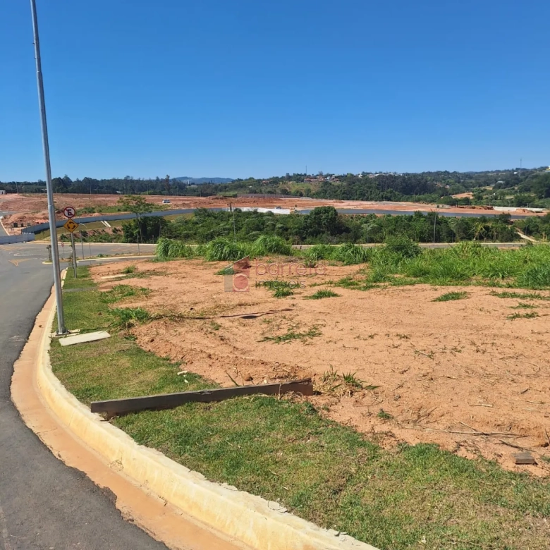 TERRENO DE ESQUINA PARA VENDA NO CONDOMÍNIO APPLAUSI VILLAGGIO ENGORDADOURO – JUNDIAÍ/SP