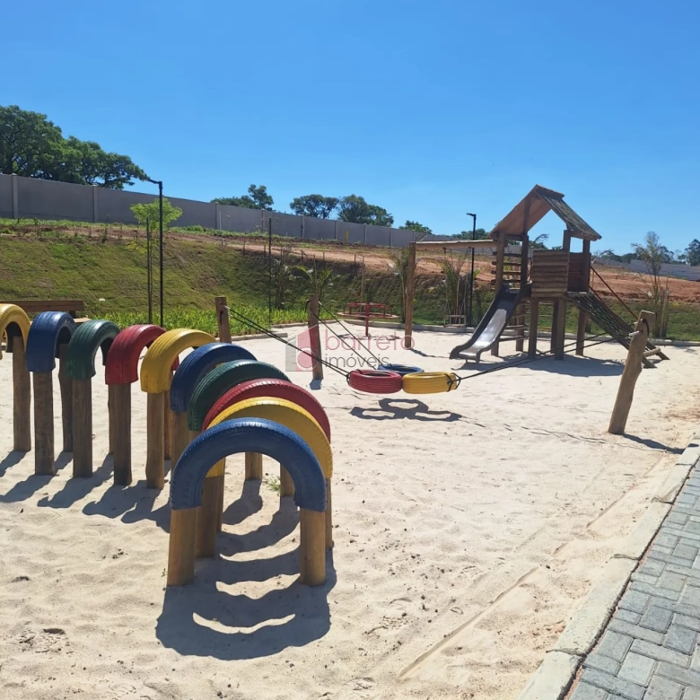 TERRENO DE ESQUINA PARA VENDA NO CONDOMÍNIO APPLAUSI VILLAGGIO ENGORDADOURO – JUNDIAÍ/SP