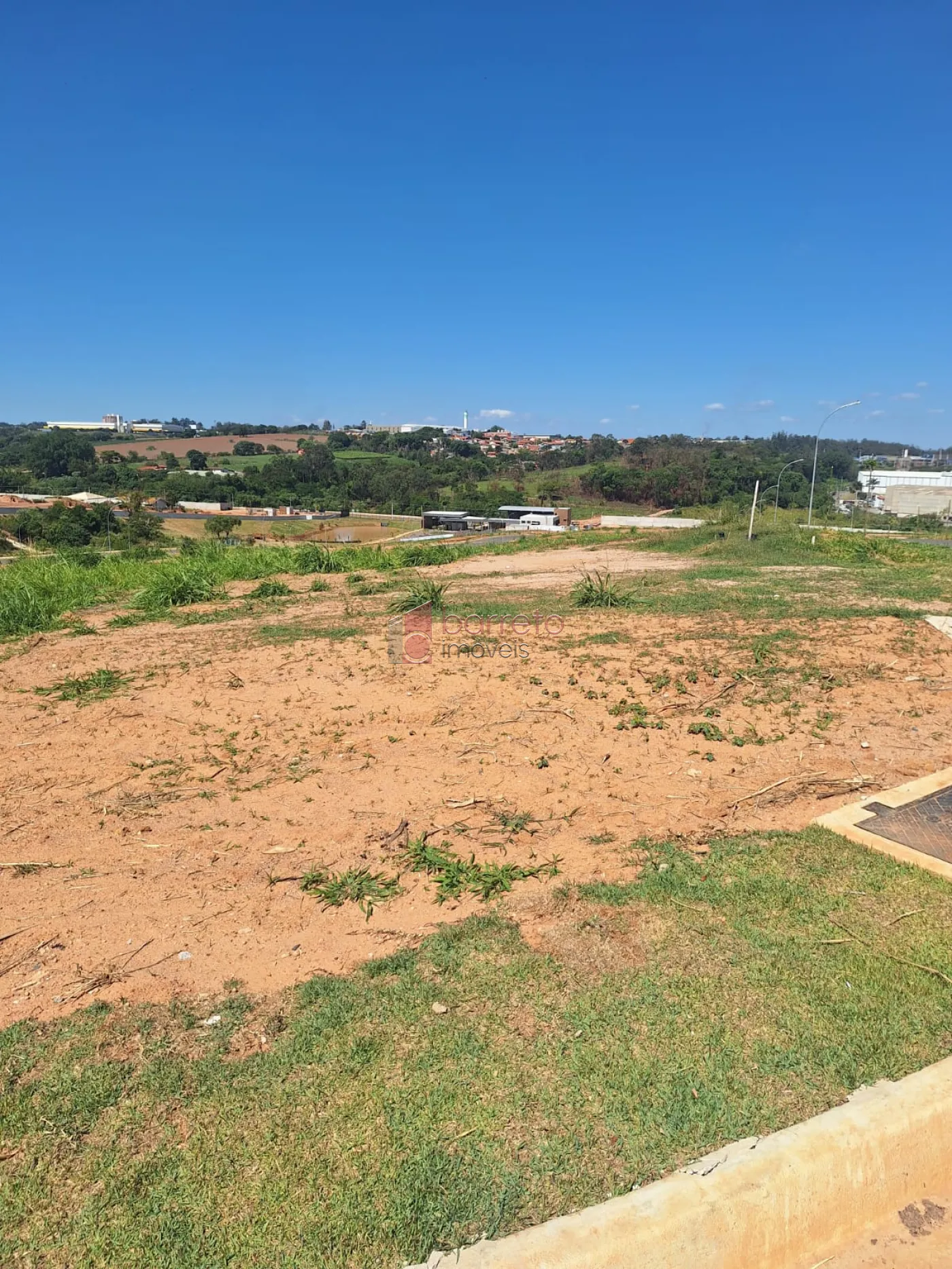 TERRENO DE ESQUINA PARA VENDA NO CONDOMÍNIO APPLAUSI VILLAGGIO ENGORDADOURO – JUNDIAÍ/SP
