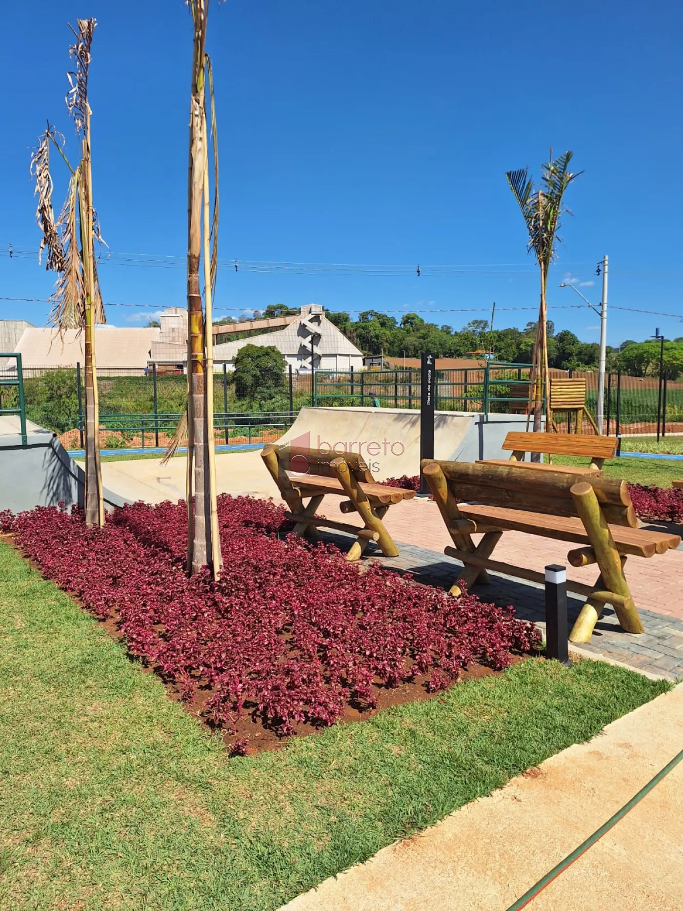TERRENO DE ESQUINA PARA VENDA NO CONDOMÍNIO APPLAUSI VILLAGGIO ENGORDADOURO – JUNDIAÍ/SP