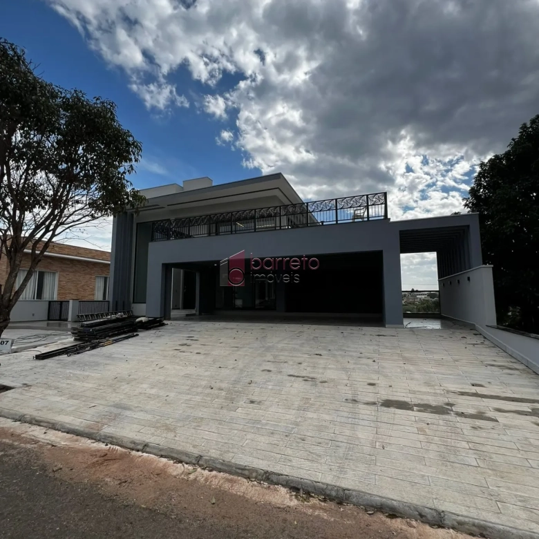 CASA À VENDA NO CONDOMÍNIO PALMEIRAS IMPERIAIS – ITAPECERICA – SALTO/SP