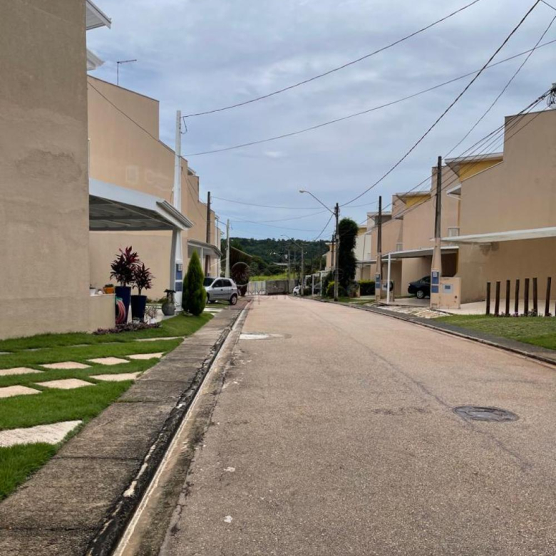 SOBRADO À VENDA – 03 QUARTOS – MORADA DO HORTO – JUNDIAÍ/SP