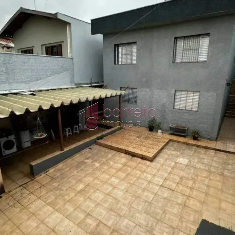 CASA COM EDÍCULA PARA VENDA E LOCAÇÃO NO JARDIM MESSINA – JUNDIAÍ/SP