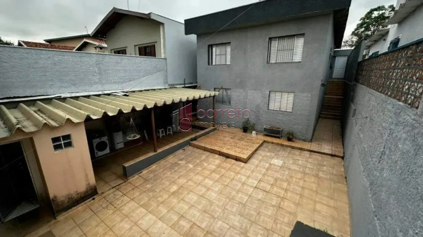 CASA COM EDÍCULA PARA VENDA E LOCAÇÃO NO JARDIM MESSINA – JUNDIAÍ/SP