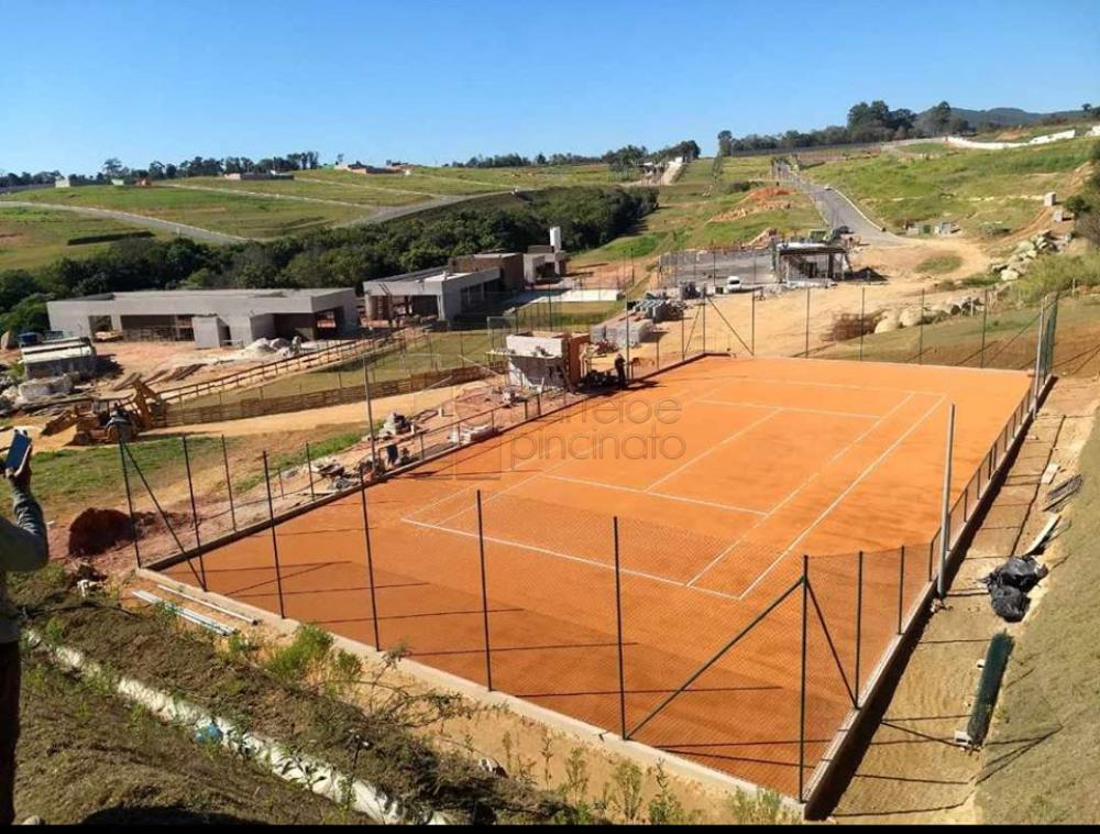 CASA TÉRREA DE ALTO PADRÃO COM 04 SUÍTES À VENDA NO CONDOMÍNIO BRISAS JUNDIAÍ – JUNDIAÍ/SP