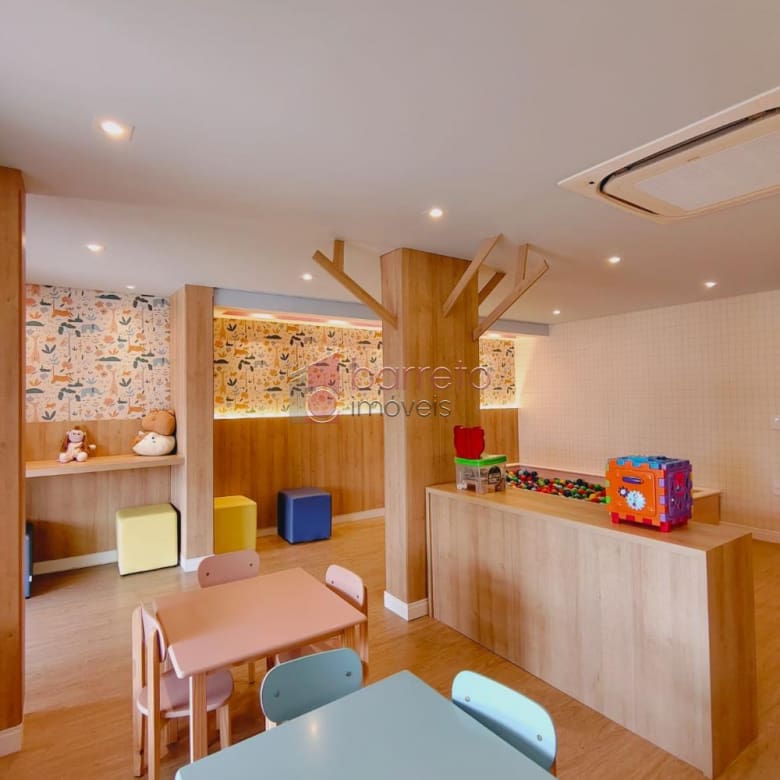 APARTAMENTO À VENDA NO CONDOMÍNIO CHRONOS NO BAIRRO ELOY CHAVES EM JUNDIAÍ/SP