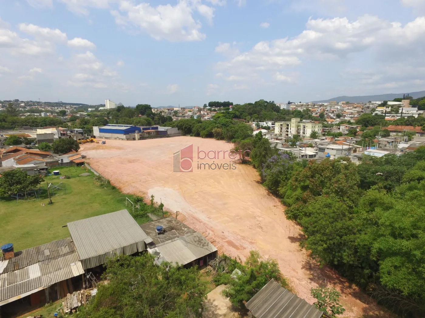 Área para venda em Atibaia, bairro Caetetuba.