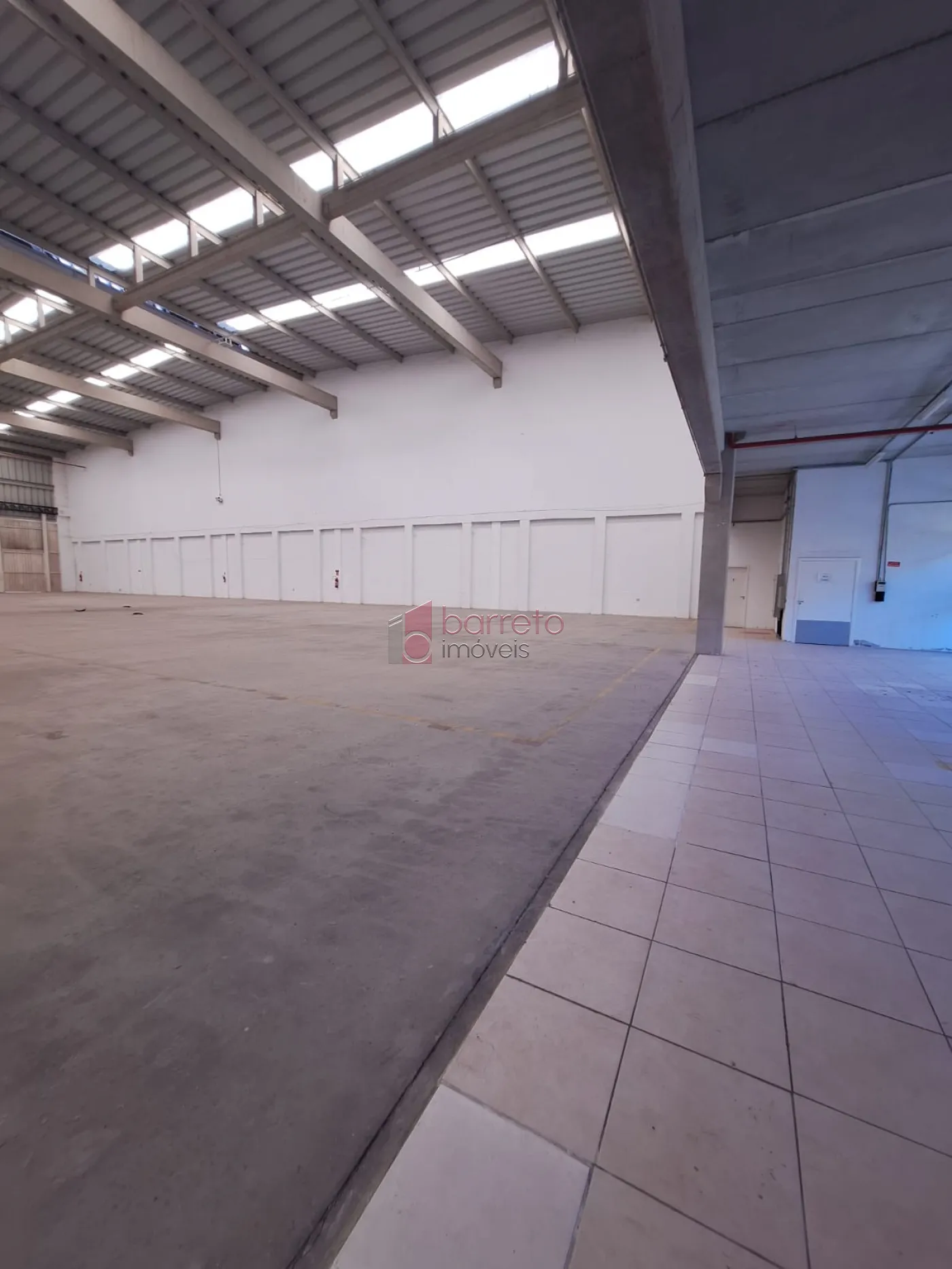 GALPÃO INDUSTRIAL PARA LOCAÇÃO NO CONDOMÍNIO CABREUVA BUSINESS PARK EM CABREUVA-SP