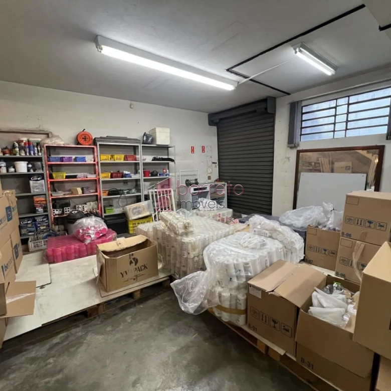 PRÉDIO COMERCIAL PARA VENDA E LOCAÇÃO NO CENTRO – JUNDIAÍ/SP