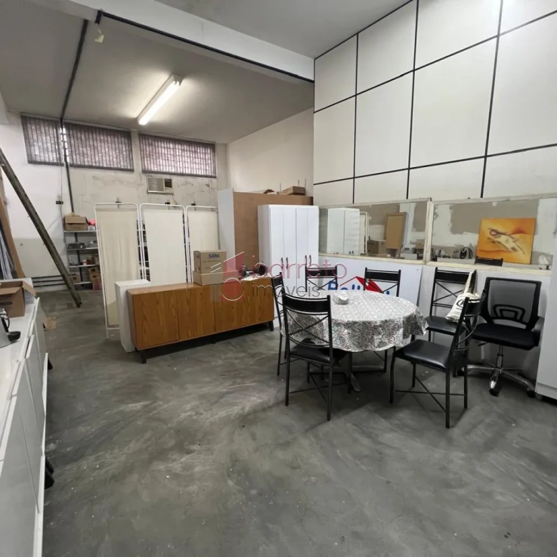 PRÉDIO COMERCIAL PARA VENDA E LOCAÇÃO NO CENTRO – JUNDIAÍ/SP
