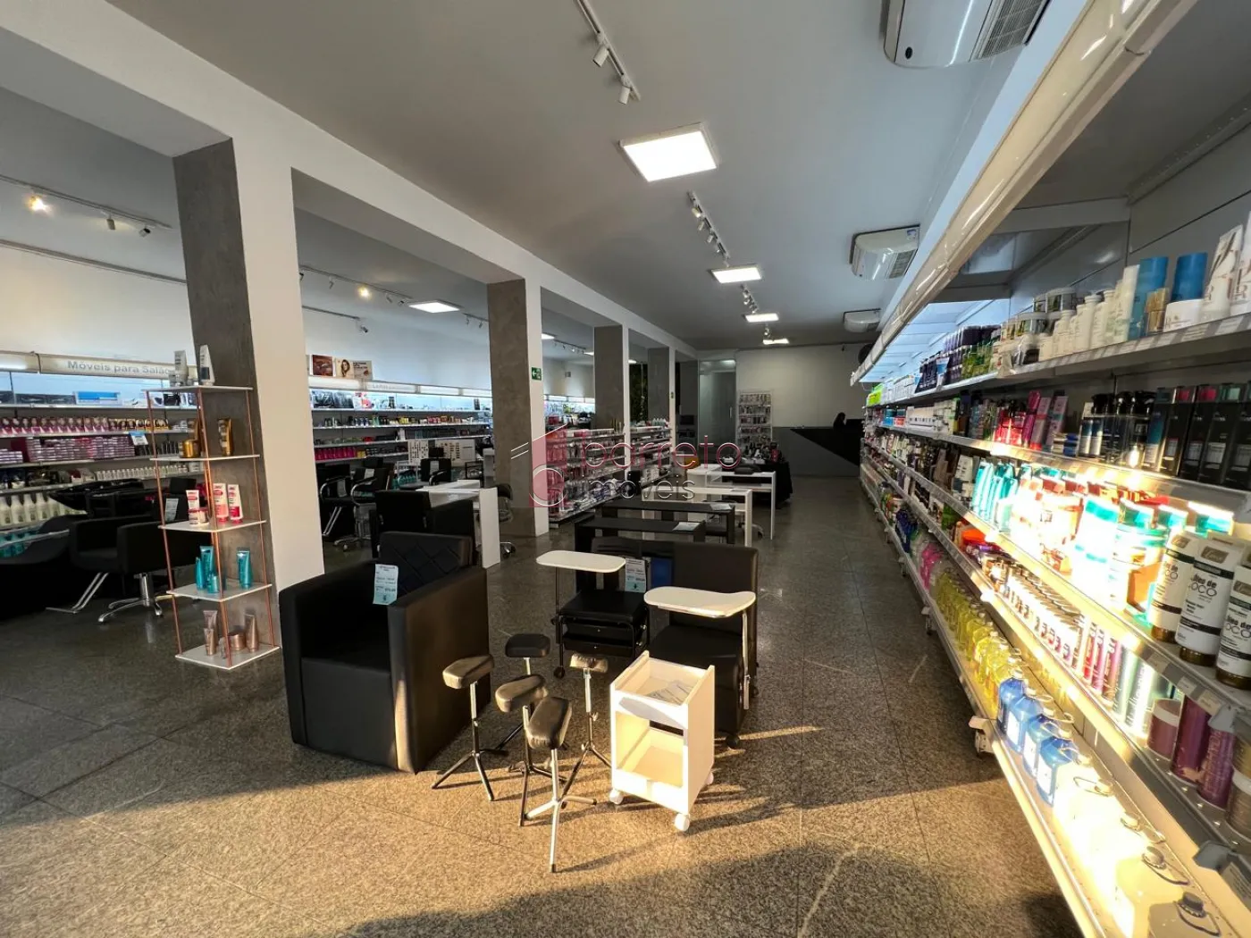 PRÉDIO COMERCIAL PARA VENDA E LOCAÇÃO NO CENTRO – JUNDIAÍ/SP