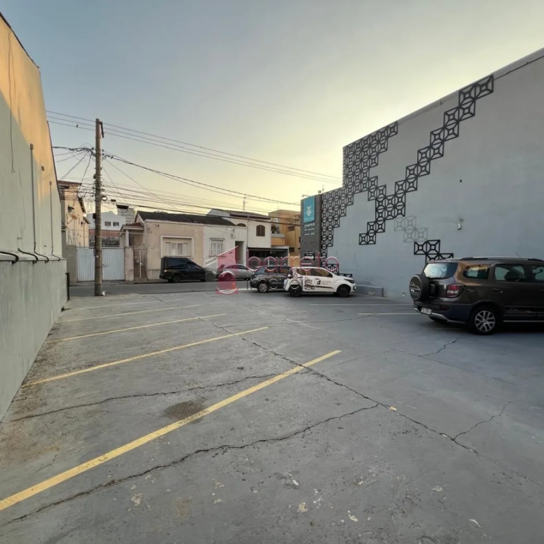 PRÉDIO COMERCIAL PARA VENDA E LOCAÇÃO NO CENTRO – JUNDIAÍ/SP