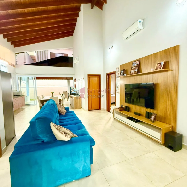 CASA TÉRREA EM ESTILO NEOCOLONIAL À VENDA NO CONDOMÍNIO GRAN VILLE SÃO VENÂNCIO EM ITUPEVA/SP