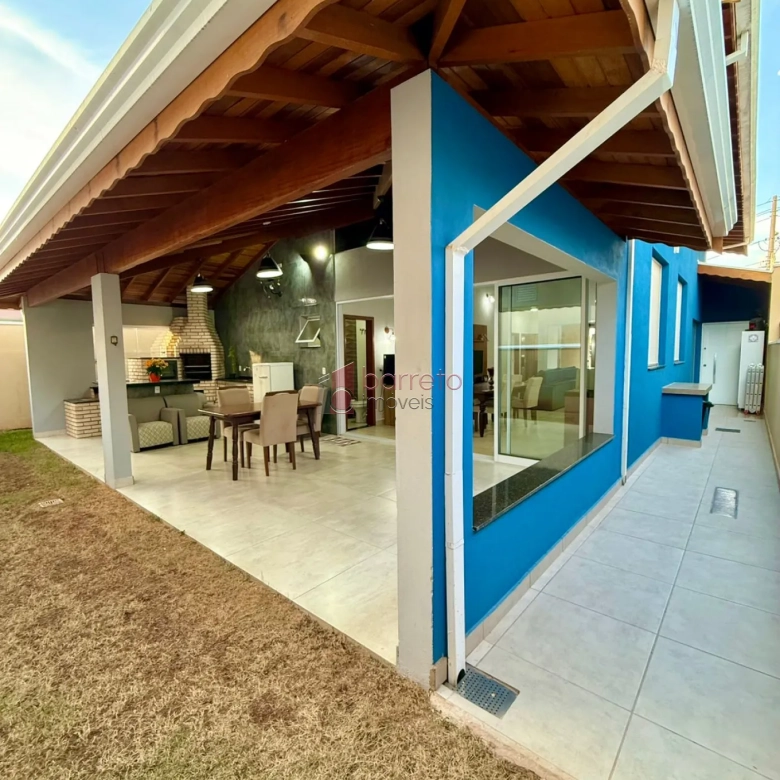 CASA TÉRREA EM ESTILO NEOCOLONIAL À VENDA NO CONDOMÍNIO GRAN VILLE SÃO VENÂNCIO EM ITUPEVA/SP
